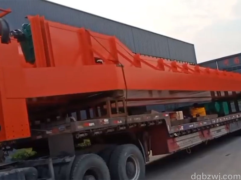 河南省远升起重机有限公司 32吨/10吨双梁起重机发货